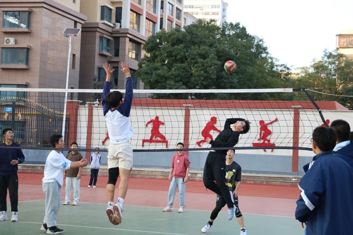 了俱乐部和