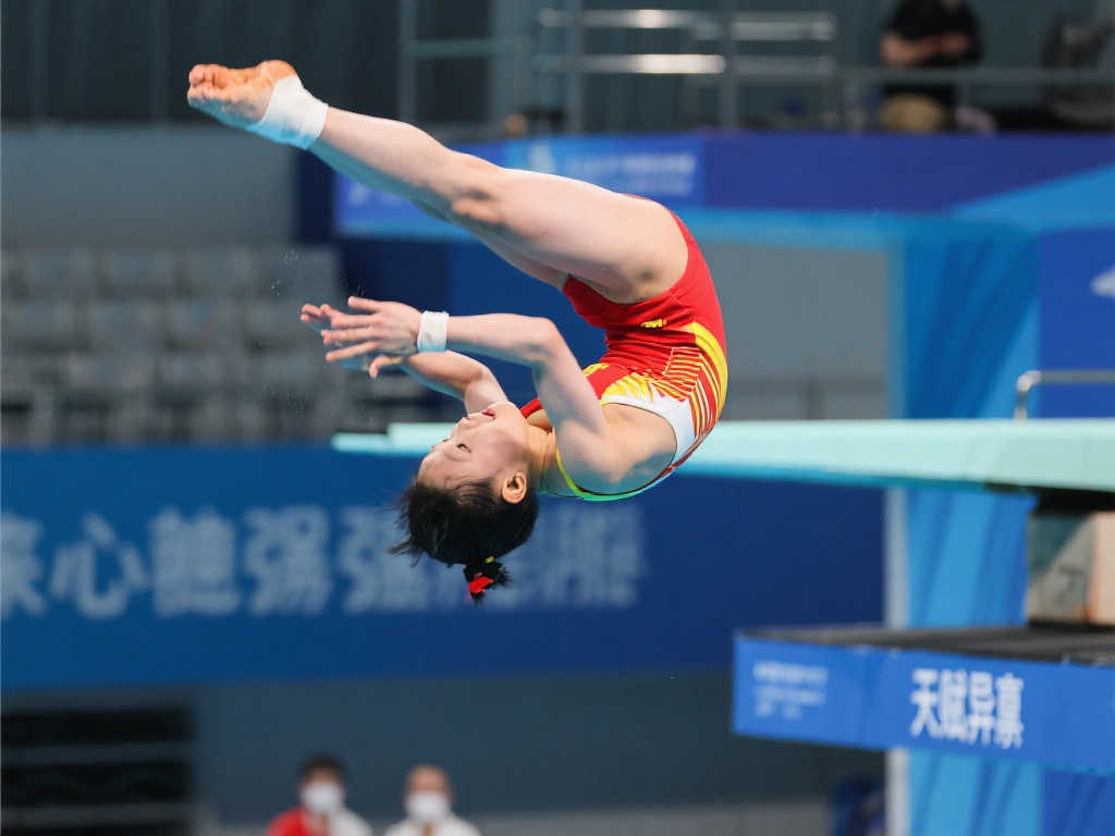 体育产业来 体育产业来